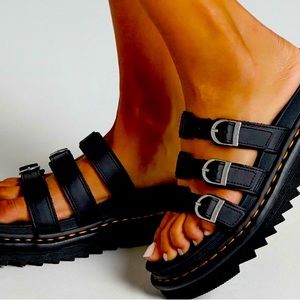 Brand New in Box Dr. Martins Blaire Leather Slide Platform Sandals Black Size 7